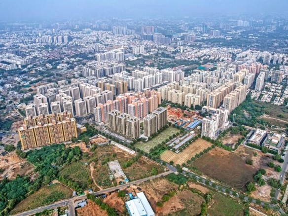 Eklingi Top View